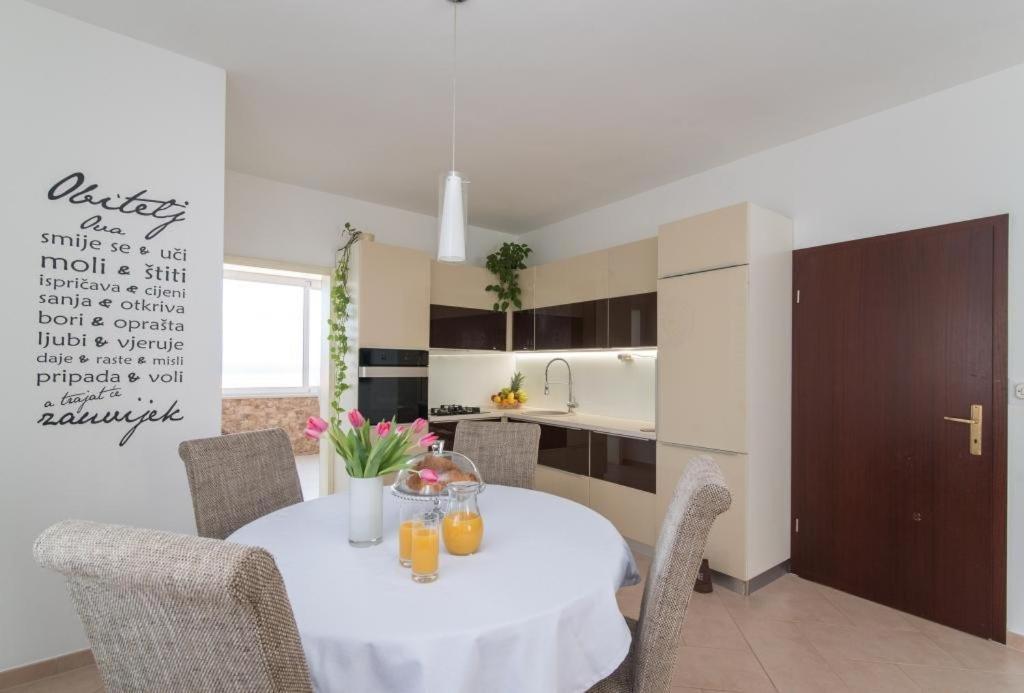 Apartment Marcela Sutivan Εξωτερικό φωτογραφία